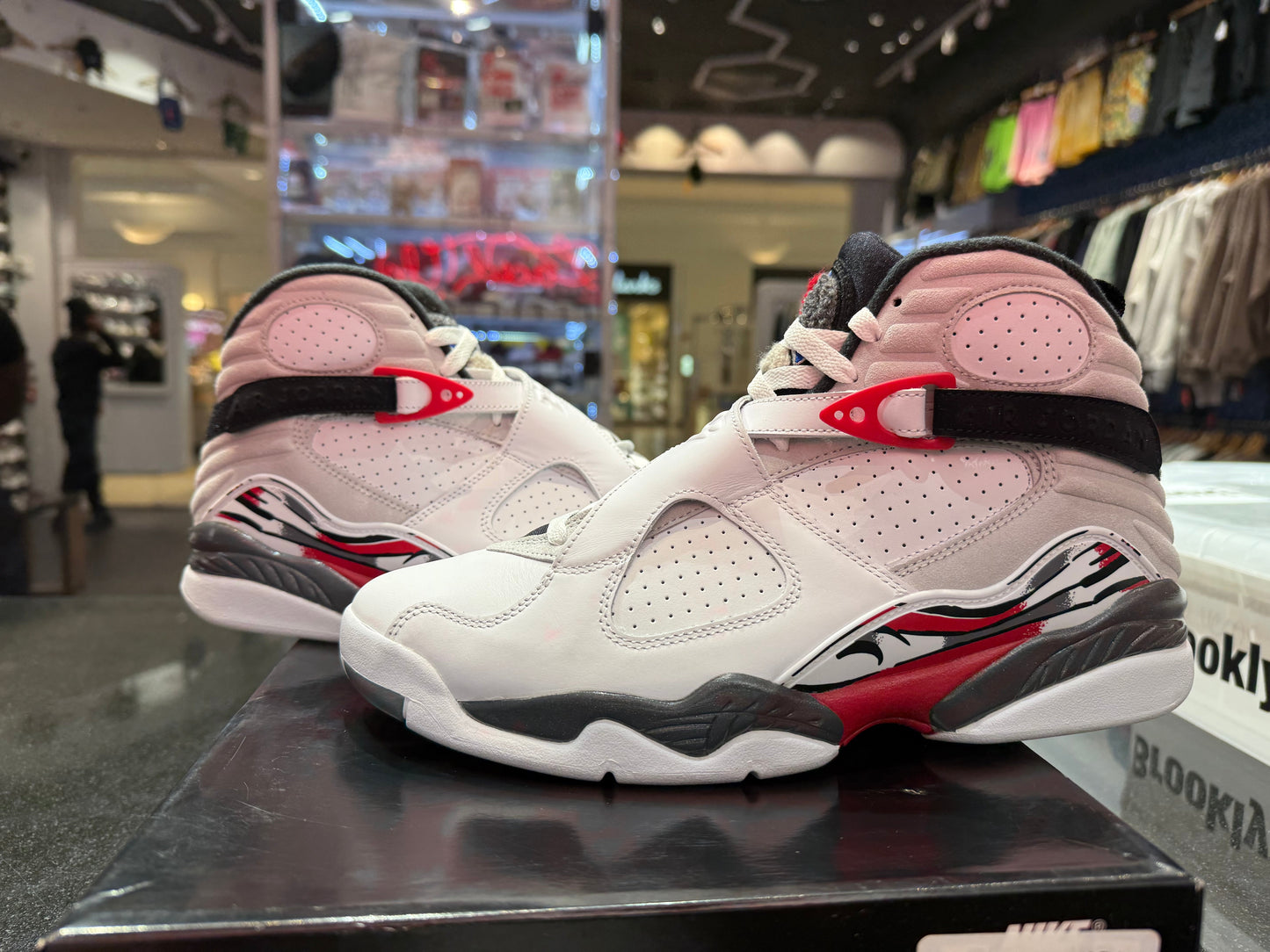 PRE OWNED Jordan 8 Retro White True Red (2025)