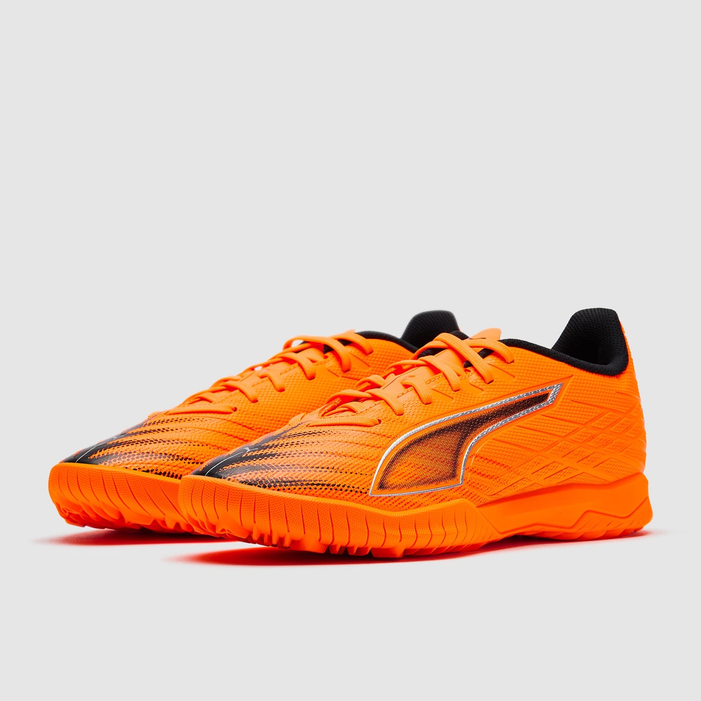 Puma Ultra 6 Play TT