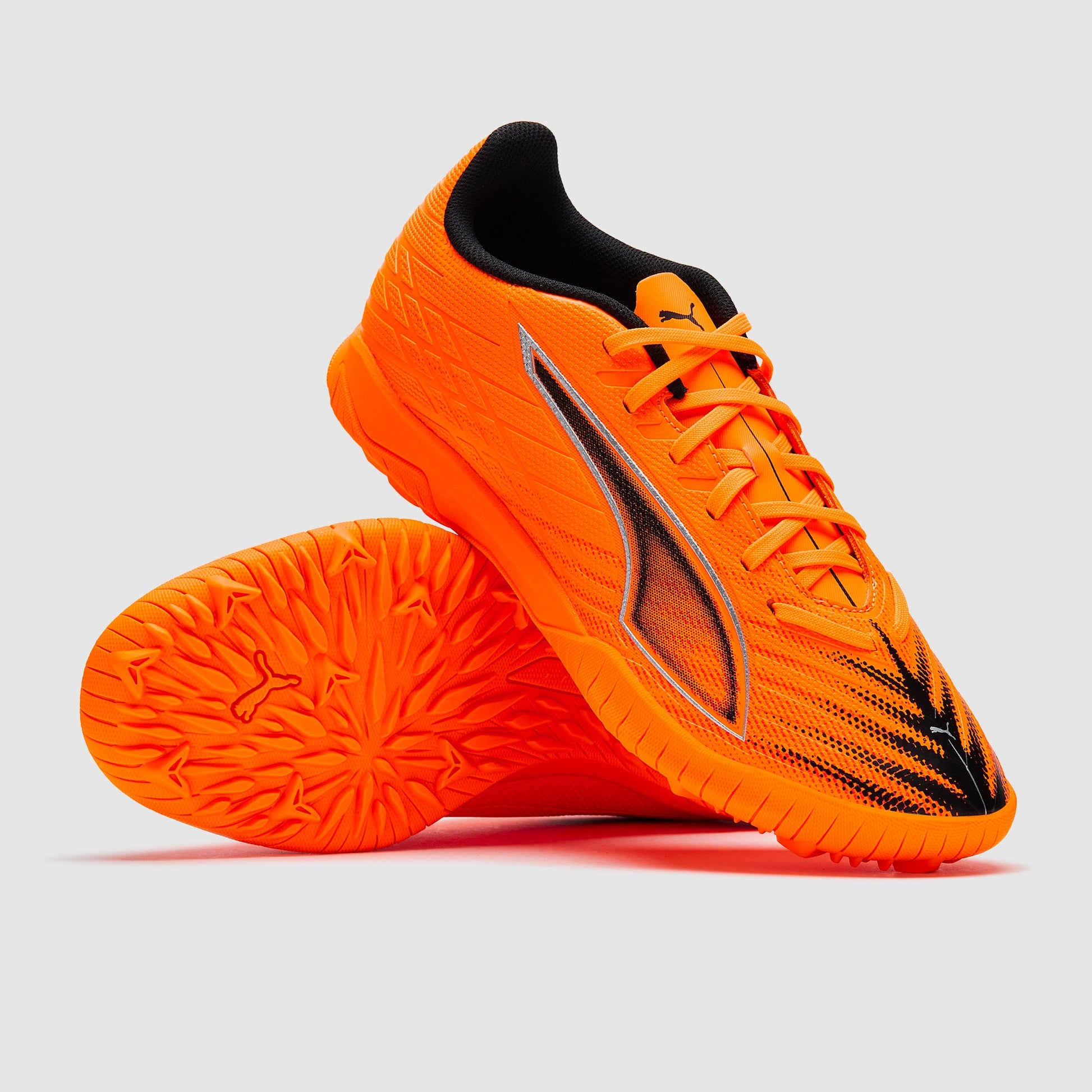Puma Ultra 6 Play TT