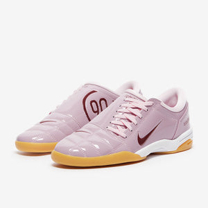 Nike Sportswear Womens T90