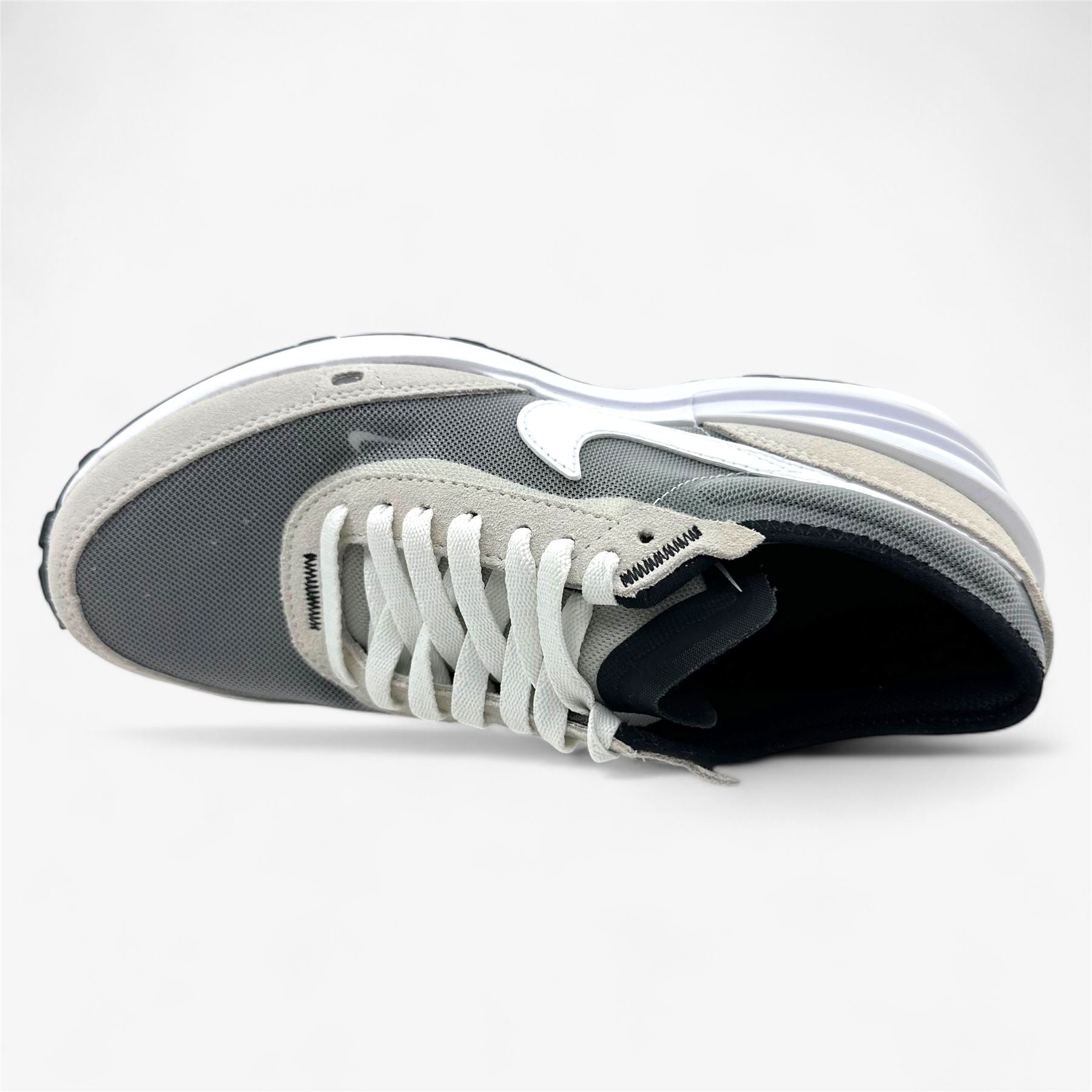 Nike Waffle One GS Summit White Black Kids Size 5 Athletic Sneaker