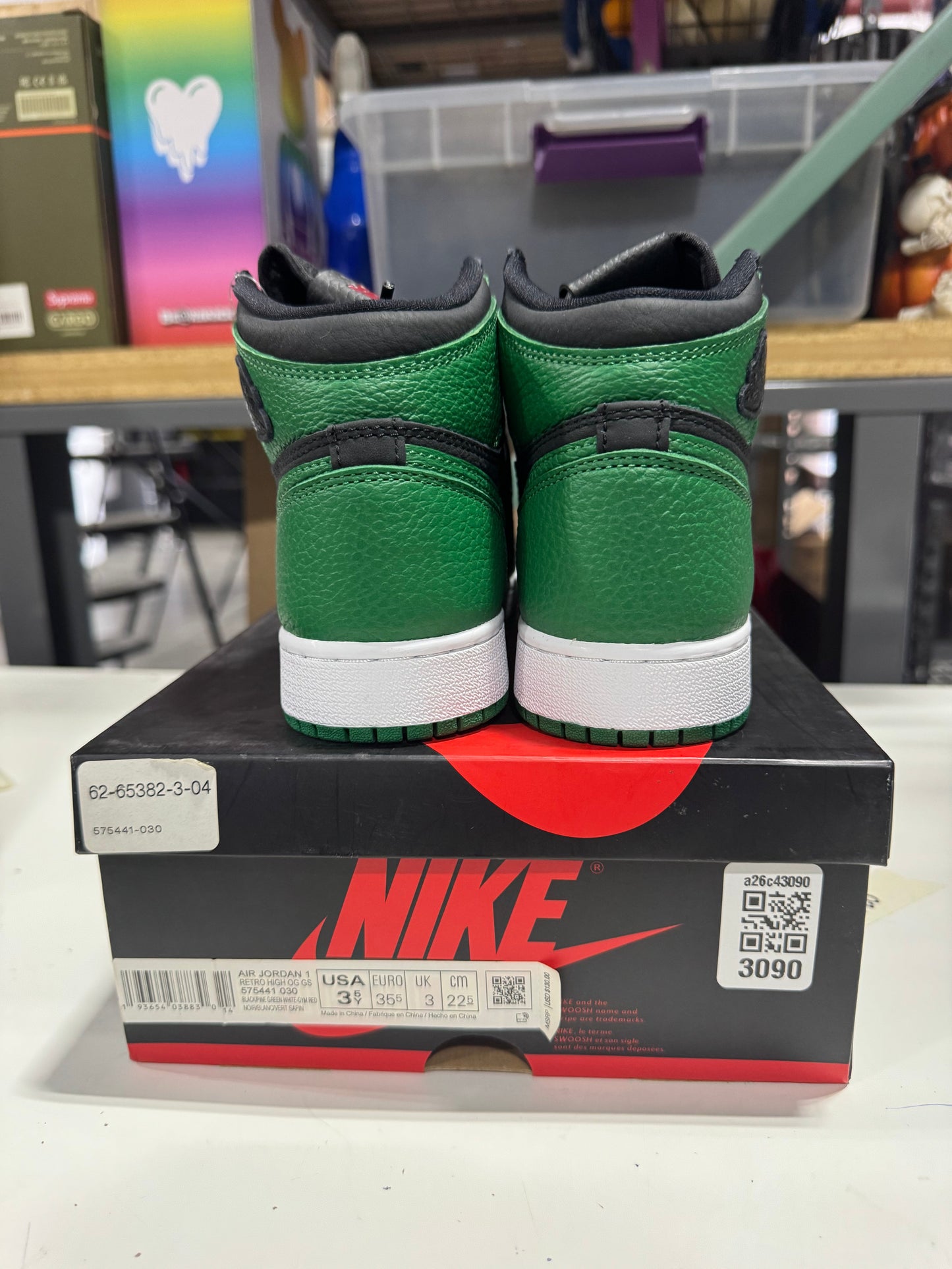 *Conditional* Jordan 1 Retro High Pine Green Black (GS)